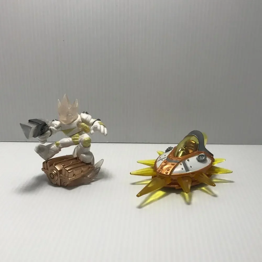 2015 Activision Skylanders Superchargers Astroblast & Sun Runner Vehicle